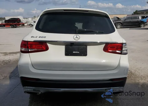 2019 Mercedes-Benz Glc 300 z USA, uszkodzony, nr VIN WDC0G4JB1KV127679